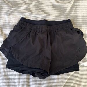 Vuori Women's Black Athletic Shorts